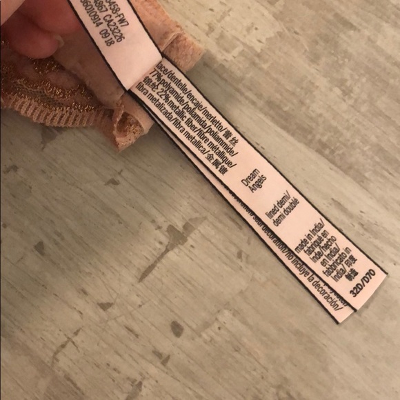 Victoria’s Secret Dream Angels Lined Demi Bra - Picture 7 of 10